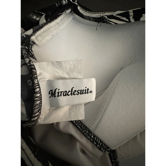 Miraclesuit Silver Show Arianna One Piece Swimsuit Black Sz 12 Vacation Beachy - Picture 6 of 6